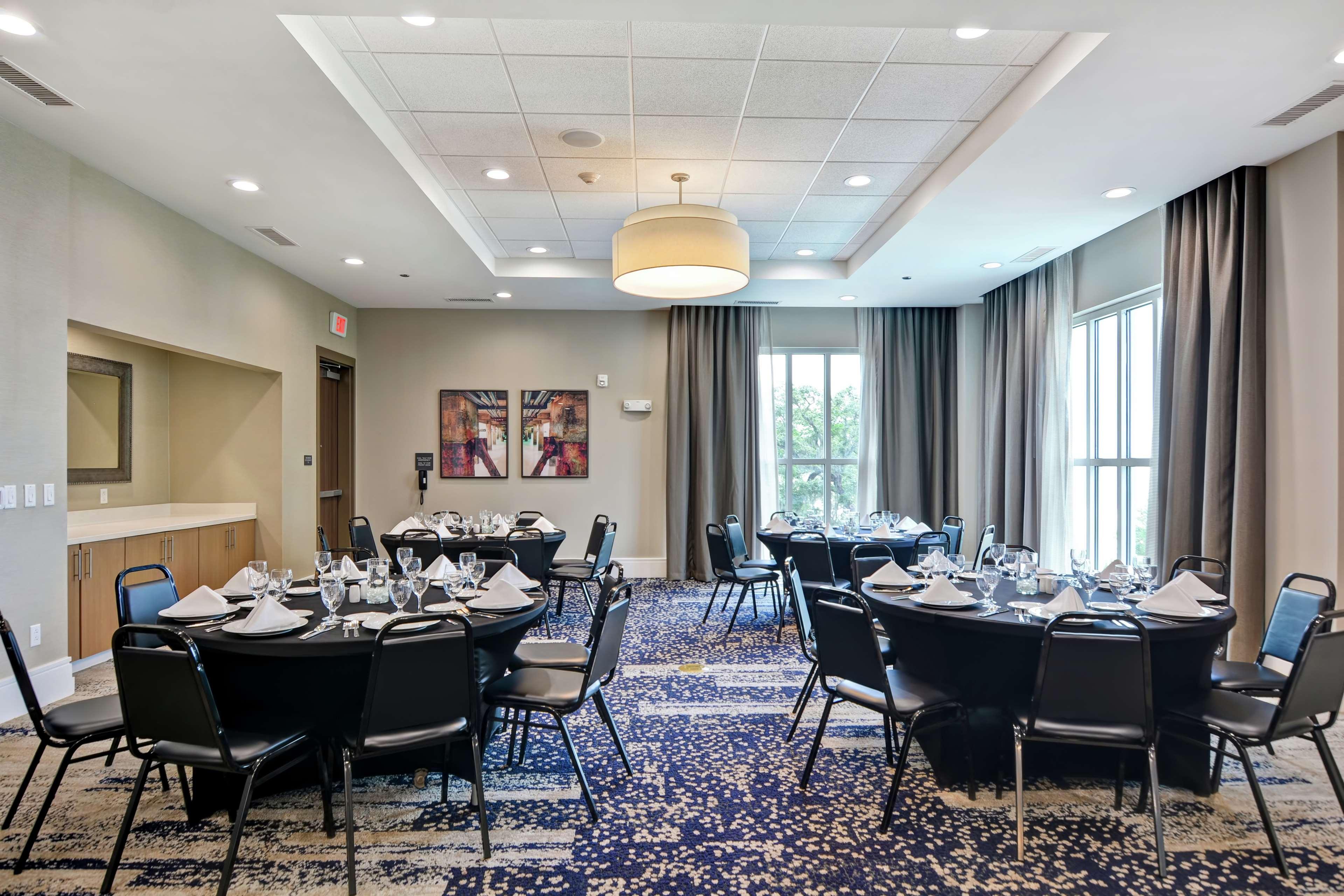 Hilton Garden Inn Билокси Экстерьер фото
